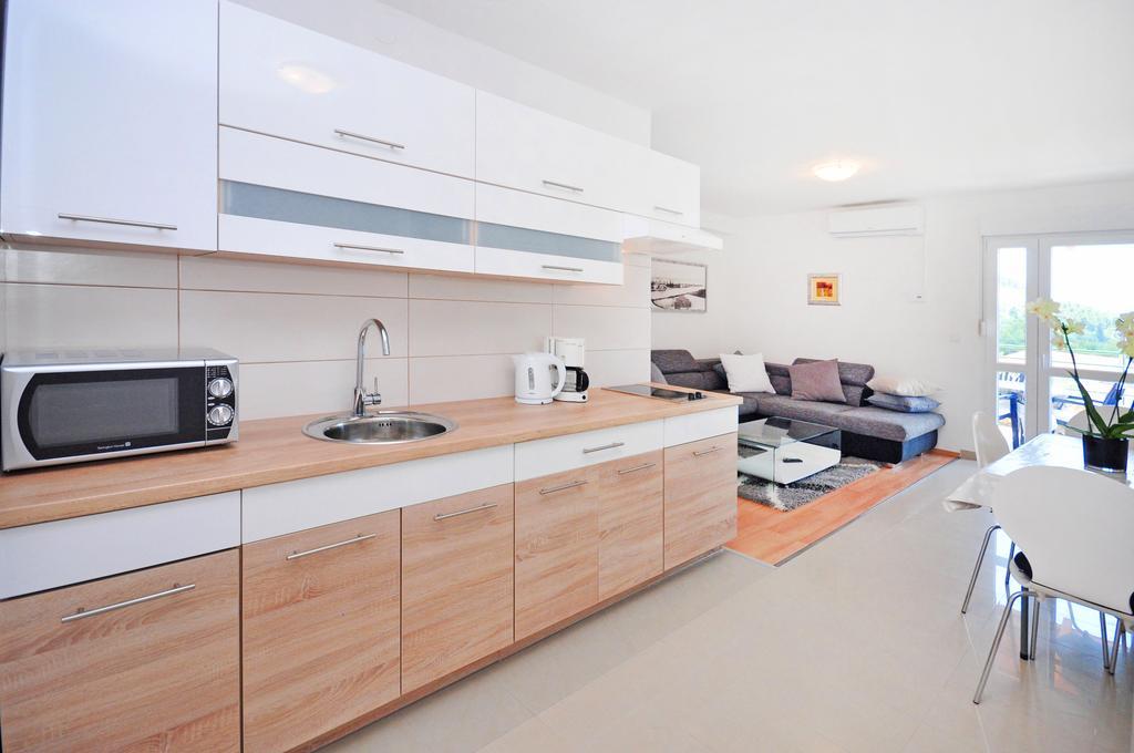 Apartments Zorka Leko Omiš Δωμάτιο φωτογραφία